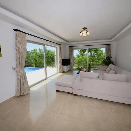 Bugra * Uzumlu (Mediterranean)